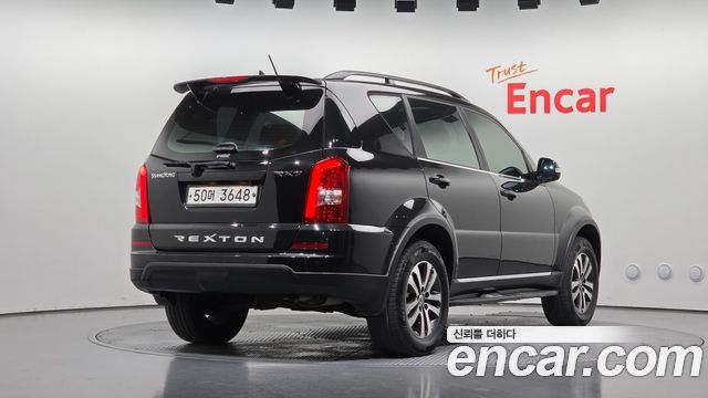 KG Mobility (SsangYong) Rexton W 2.0 4WD RX7 Prestige 2014 — фото 2