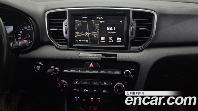 Kia Sportage (IV) Diesel 2WD Prestige 2018 — фото 14