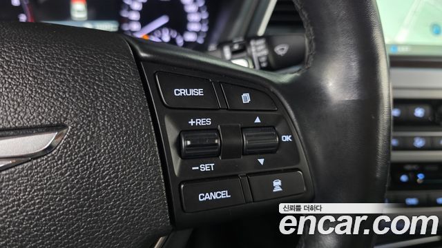 Genesis G80 3.3 GDI AWD Premium Luxury 2017 — фото 14