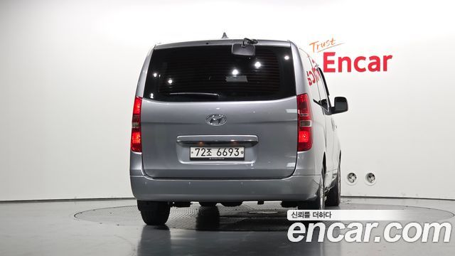 Hyundai Grand Starex Wagon 12-Seater Smart 2019 — фото 4