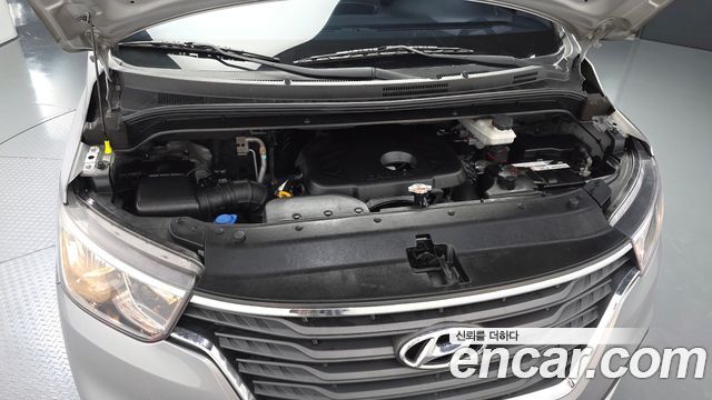 Hyundai Grand Starex Wagon 12-Seater Smart 2019 — фото 6
