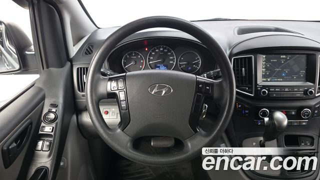 Hyundai Grand Starex Wagon 12-Seater Smart 2019 — фото 13