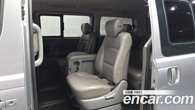 Hyundai Grand Starex Wagon 12-Seater Smart 2019 — фото 26