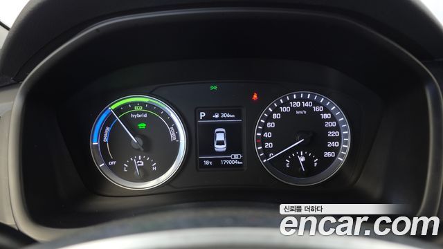 Hyundai Sonata New Rise Hybrid Modern 2018 — фото 8