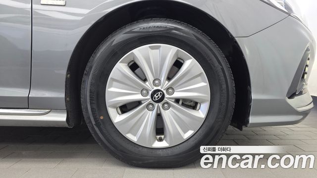 Hyundai Sonata New Rise Hybrid Modern 2018 — фото 21