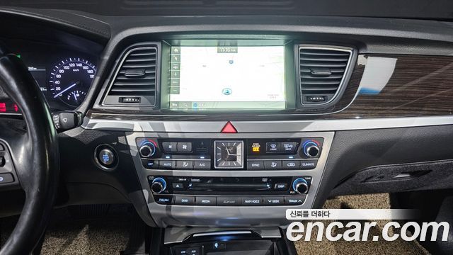 Genesis G80 3.3 GDI Premium Luxury 2017 — фото 13