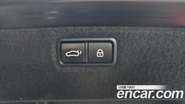 Genesis G80 3.3 GDI Premium Luxury 2017 — фото 16