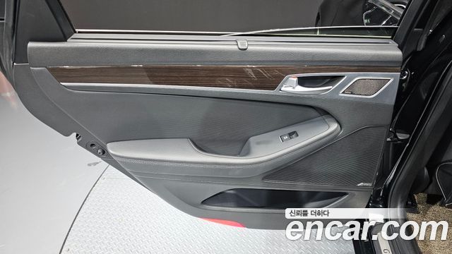 Genesis G80 3.3 GDI Premium Luxury 2017 — фото 25