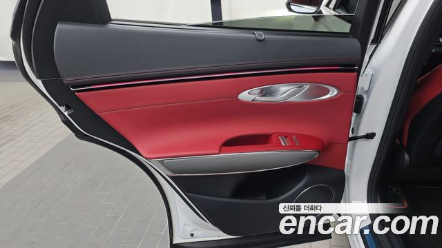 Genesis GV70 2.5T Gasoline 2WD 2025 — фото 25