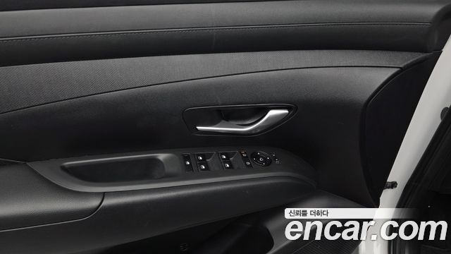 Hyundai Tucson (NX4) Gasoline 1.6 Turbo 2WD Modern 2025 — фото 29