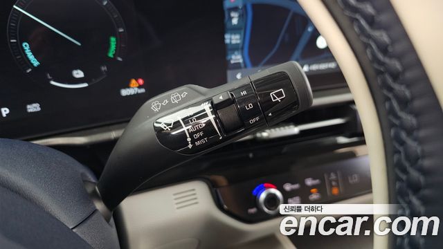 Kia Sportage Hybrid (V) HEV 1.6 2WD Signature 2025 — фото 28