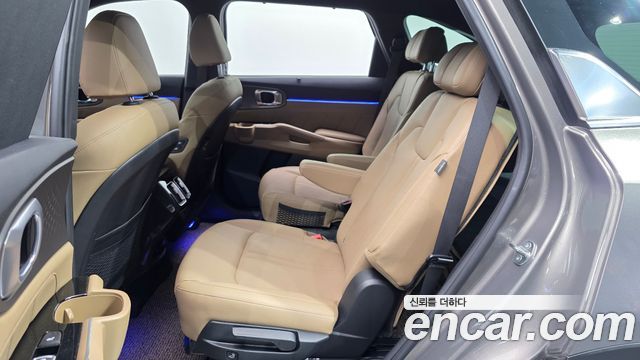 Kia Sorento (IV) Gasoline 2.5T 2WD Noblesse 2024 — фото 11
