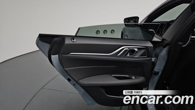 BMW i4 eDrive40 M Sports 2025 — фото 25