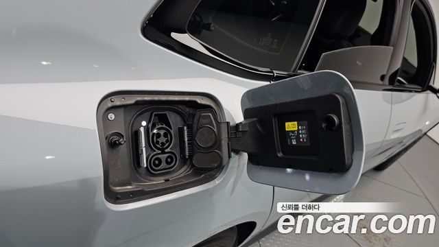 BMW i4 eDrive40 M Sports 2025 — фото 28