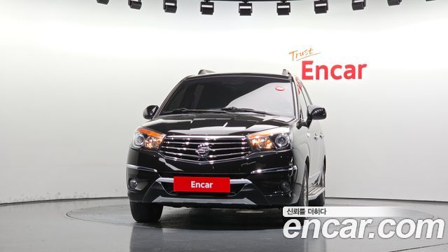 KG Mobility (SsangYong) Korando Turismo 4WD TX 11-seater 2016 — фото 3