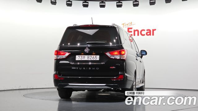 KG Mobility (SsangYong) Korando Turismo 4WD TX 11-seater 2016 — фото 4