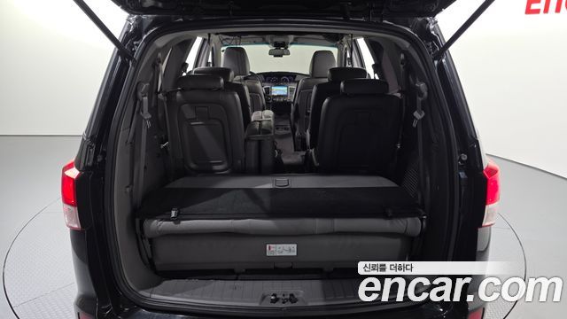 KG Mobility (SsangYong) Korando Turismo 4WD TX 11-seater 2016 — фото 20