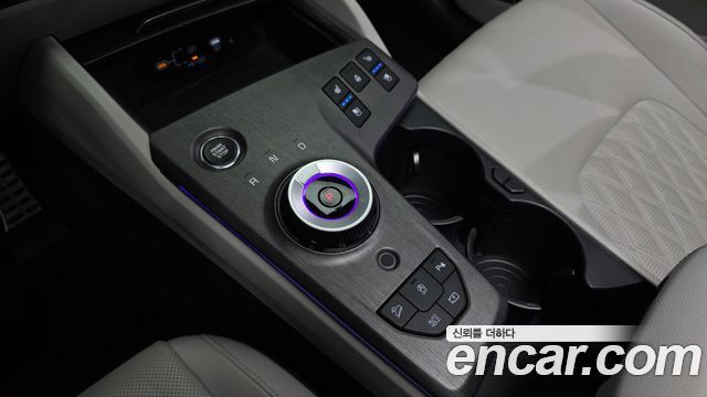 Kia Sportage (V) Gasoline 1.6 Turbo 2WD Signature X Line 2025 — фото 9