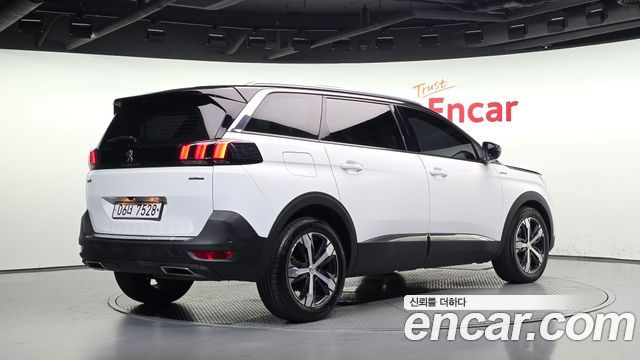 Peugeot 5008 (II) 1.6 BlueHDi GT Line 2018 — фото 2