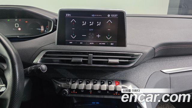 Peugeot 5008 (II) 1.6 BlueHDi GT Line 2018 — фото 14
