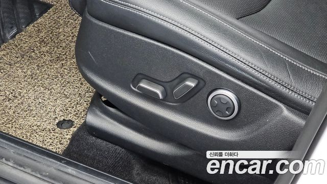 Genesis GV70 2.5T Gasoline 2WD 2021 — фото 32