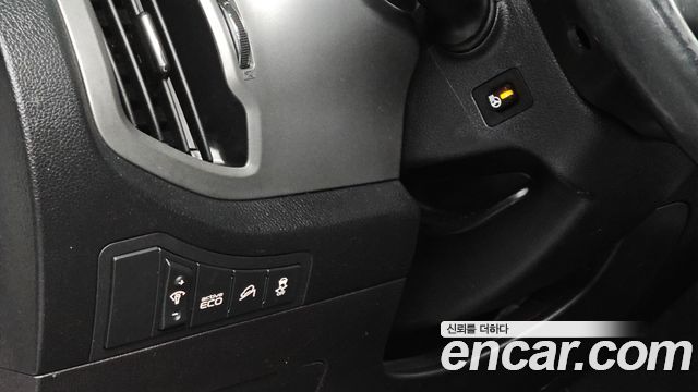 Kia Sportage R Diesel 2WD W Special 2014 — фото 17