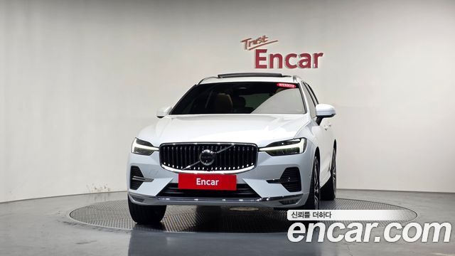 Volvo XC60 (II) B5 Ultimate Bright 2024 — фото 3