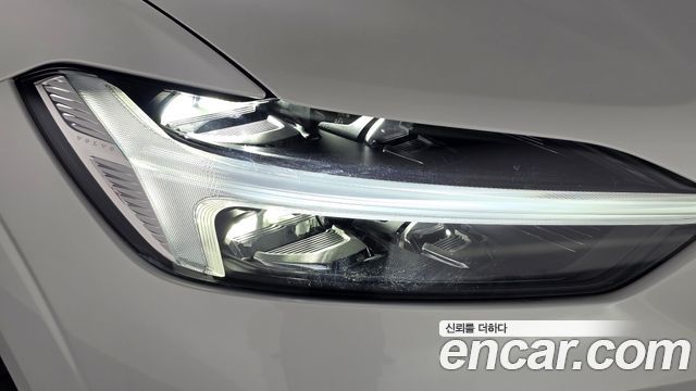 Volvo XC60 (II) B5 Ultimate Bright 2024 — фото 28