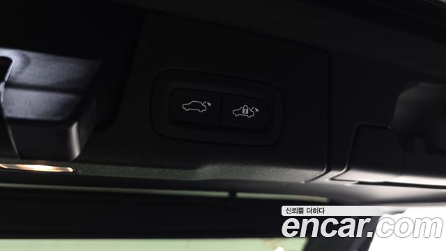 Volvo XC60 (II) B5 Ultimate Bright 2024 — фото 33