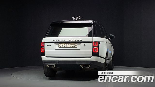 Land Rover Range Rover (IV) 5.0 SC Vogue SE 2014 — фото 4