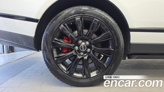 Land Rover Range Rover (IV) 5.0 SC Vogue SE 2014 — фото 5