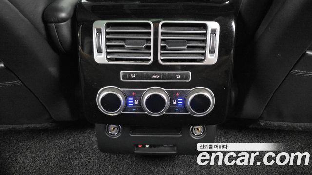 Land Rover Range Rover (IV) 5.0 SC Vogue SE 2014 — фото 19
