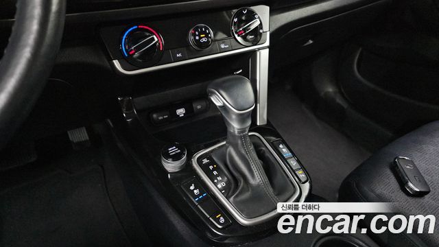 Kia Seltos Diesel 1.6 2WD Noblesse 2020 — фото 9