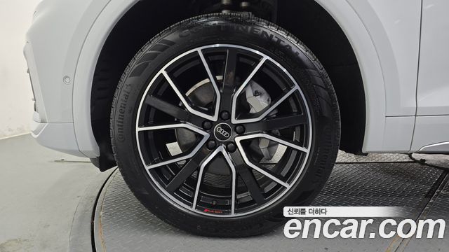 Audi Q5 (FY) 40 TDI Quattro Sportback Premium 2023 — фото 5