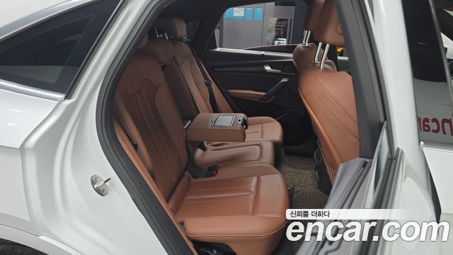 Audi Q5 (FY) 40 TDI Quattro Sportback Premium 2023 — фото 12