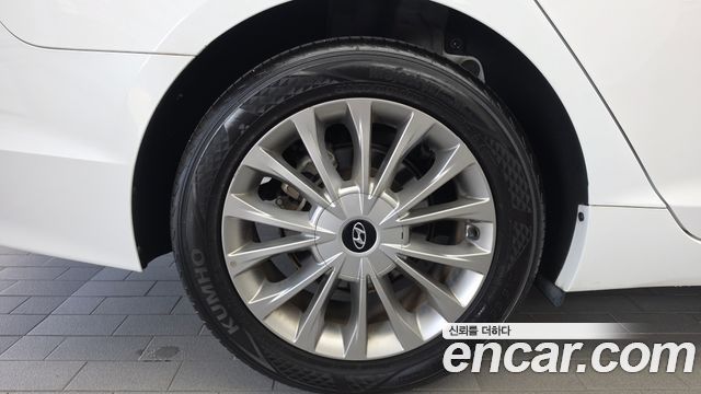 Hyundai Sonata (LF) 1.7 Diesel Care+ 2017 — фото 5