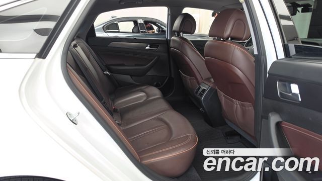 Hyundai Sonata (LF) 1.7 Diesel Care+ 2017 — фото 12