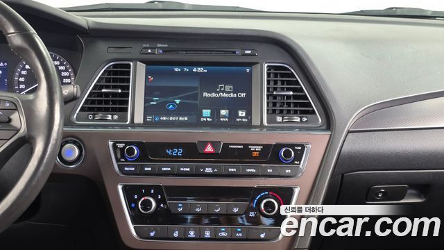 Hyundai Sonata (LF) 1.7 Diesel Care+ 2017 — фото 14