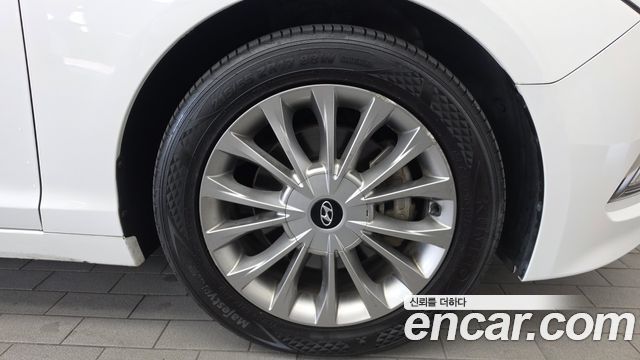 Hyundai Sonata (LF) 1.7 Diesel Care+ 2017 — фото 21