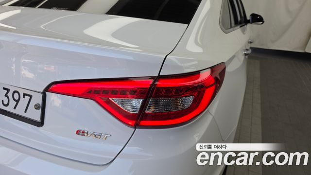 Hyundai Sonata (LF) 1.7 Diesel Care+ 2017 — фото 23