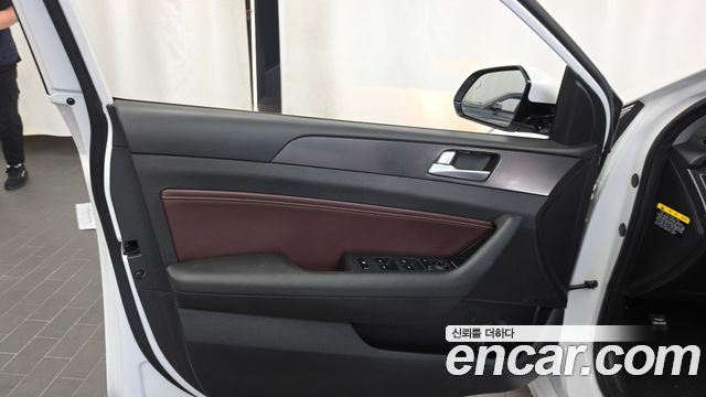 Hyundai Sonata (LF) 1.7 Diesel Care+ 2017 — фото 24