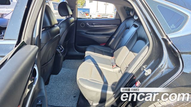 Hyundai Grandeur (IG) 2.4 Premium 2017 — фото 11