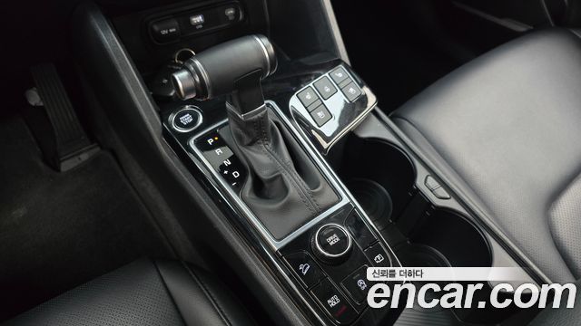 Kia Sportage (V) Diesel 2.0 2WD Prestige 2023 — фото 9
