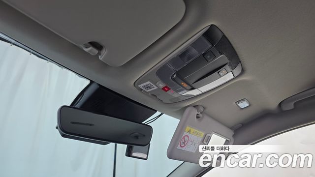 Kia Sportage (V) Diesel 2.0 2WD Prestige 2023 — фото 18