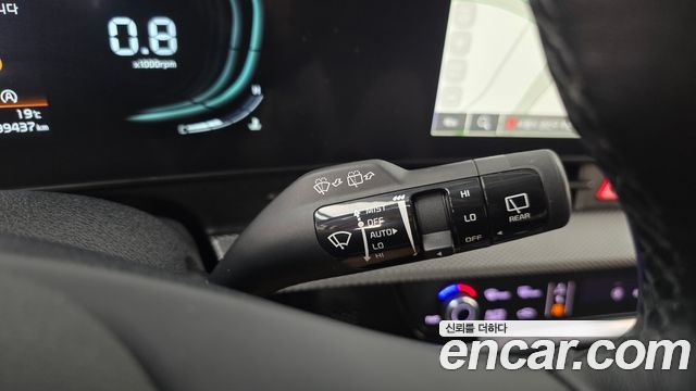 Kia Sportage (V) Diesel 2.0 2WD Prestige 2023 — фото 27