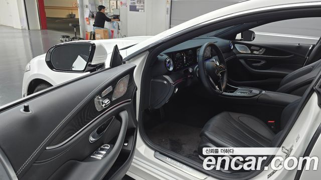 Mercedes-Benz CLS-Class (C257) CLS300d 4MATIC 2023 — фото 10