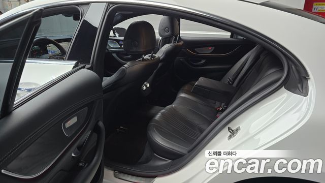 Mercedes-Benz CLS-Class (C257) CLS300d 4MATIC 2023 — фото 11