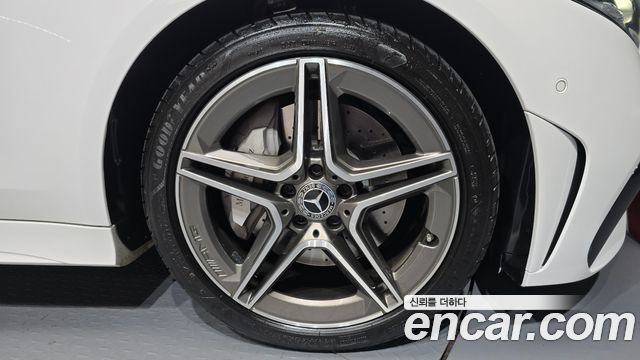 Mercedes-Benz CLS-Class (C257) CLS300d 4MATIC 2023 — фото 21