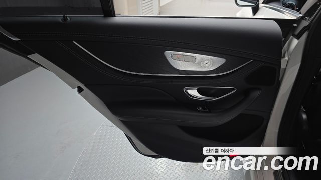Mercedes-Benz CLS-Class (C257) CLS300d 4MATIC 2023 — фото 25