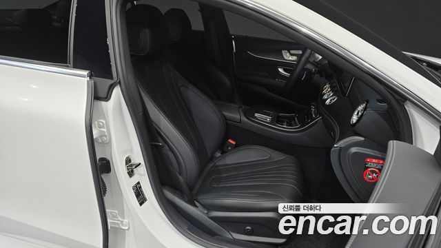 Mercedes-Benz CLS-Class (C257) CLS300d 4MATIC 2023 — фото 26
